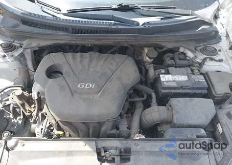 2015 Hyundai Veloster z USA, uszkodzony, nr VIN KMHTC6AD8FU228494